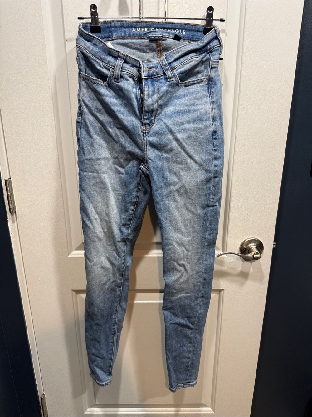American Eagle Outfitters Light Wash High-Rise Hi-Rise Jegging